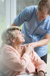 Personal support worker with elderly patient